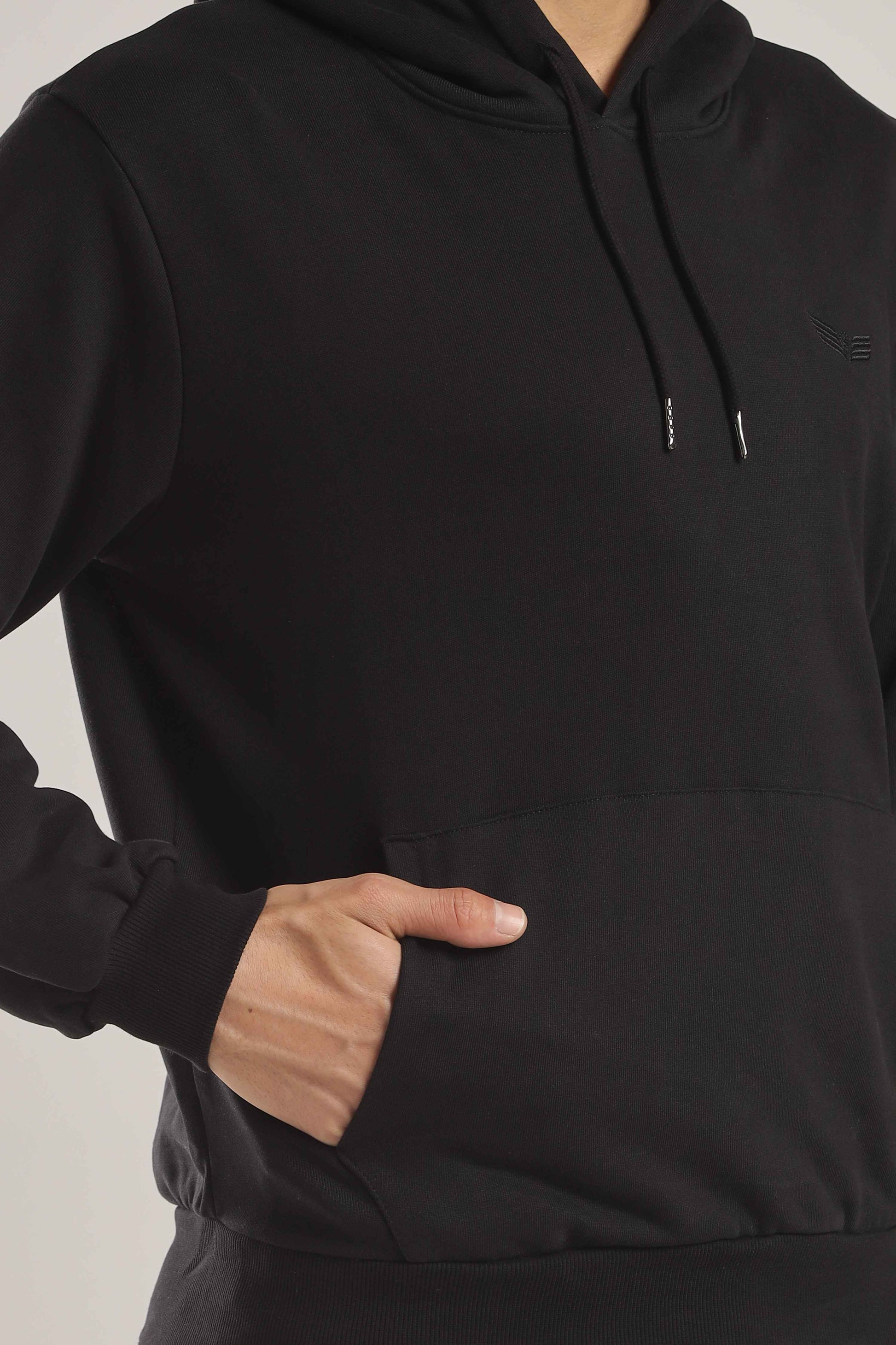 signature-gate-hoody-onyx-black