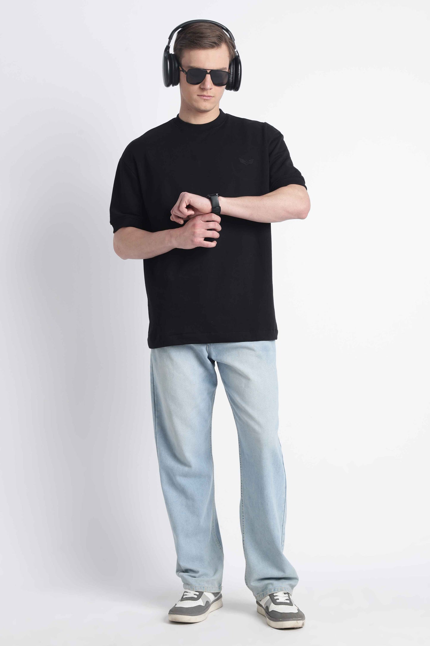 the-runway-oversized-tee-onyx-black
