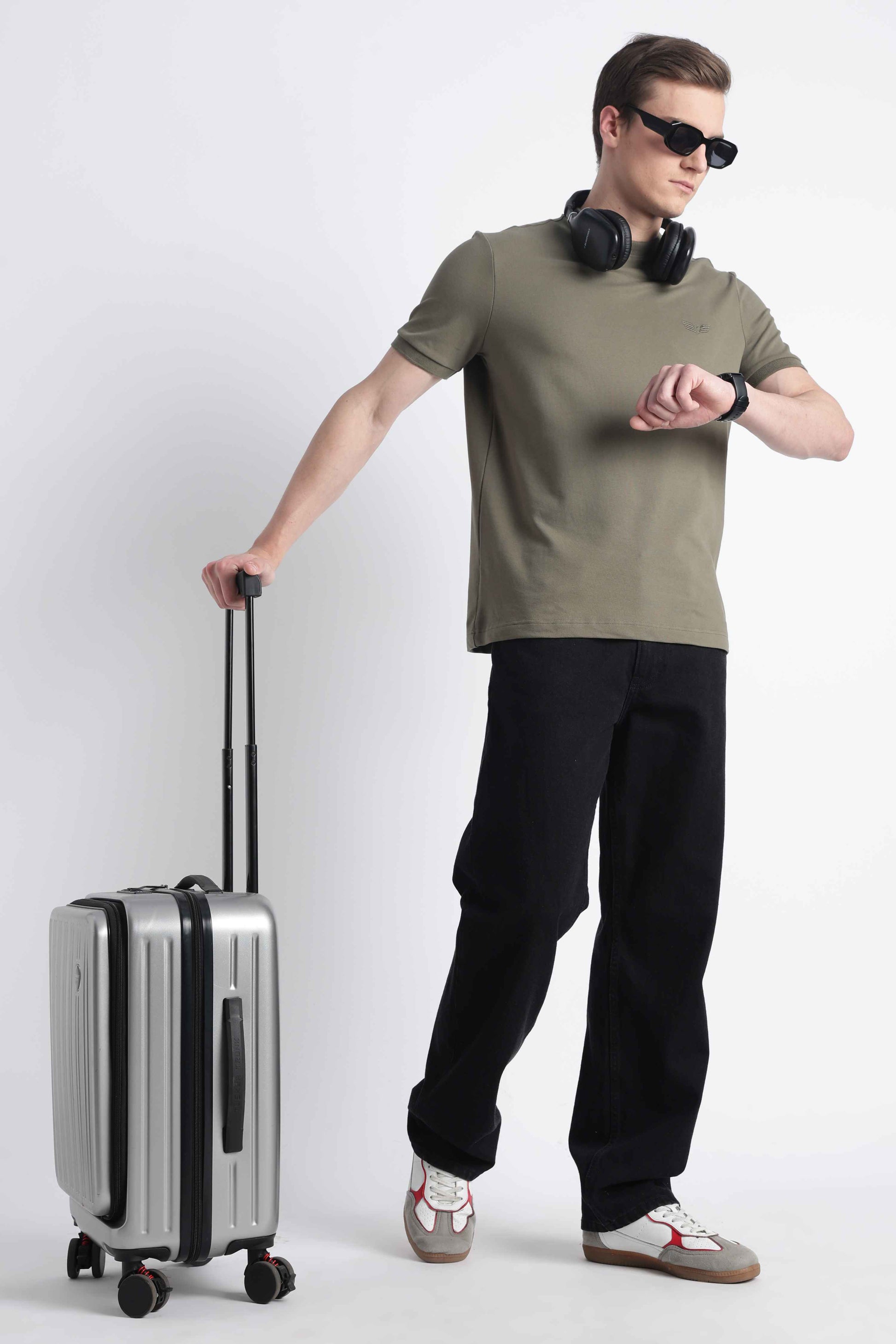 essential-transit-tee-heritage-olive