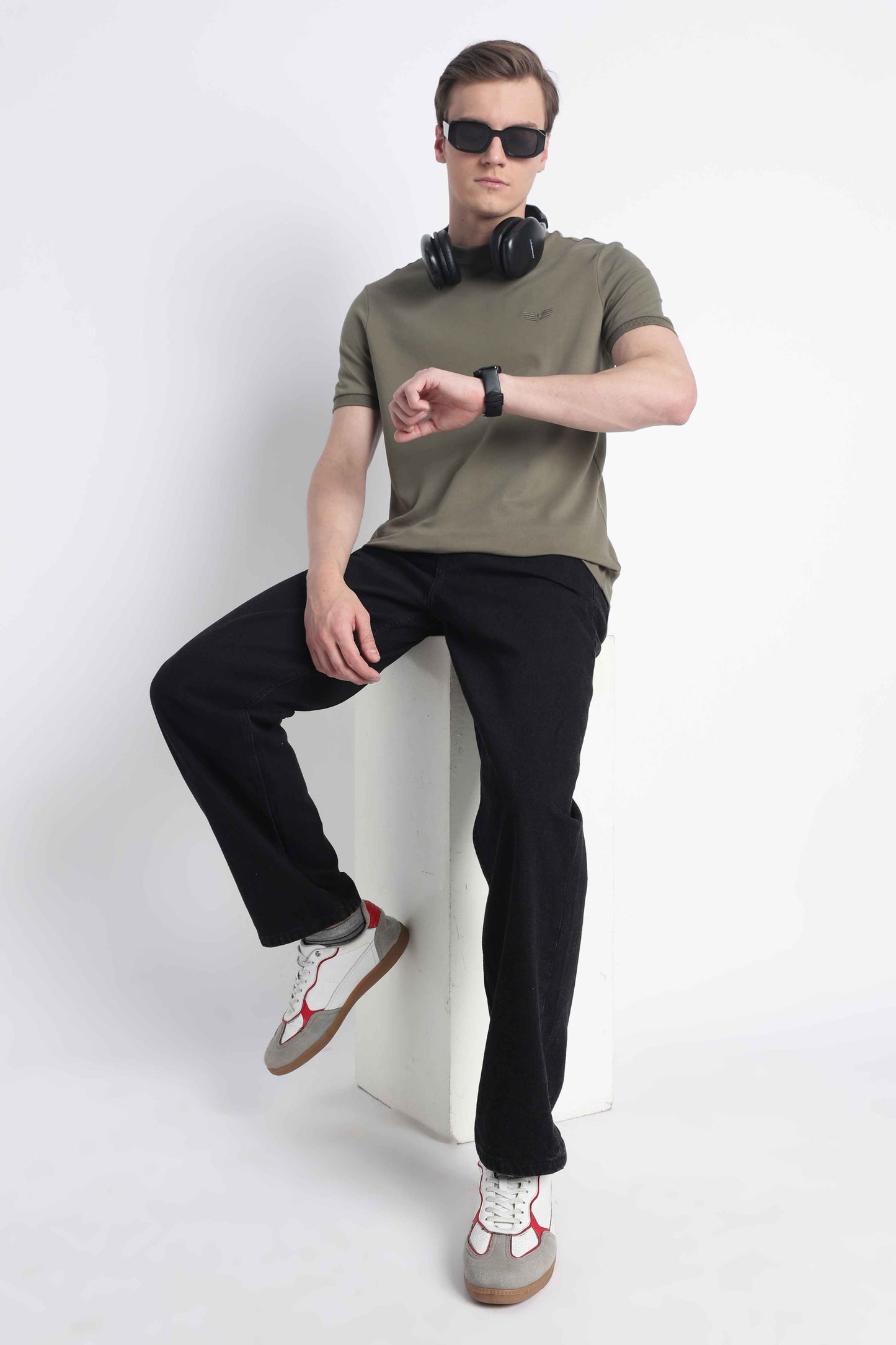 essential-transit-tee-heritage-olive