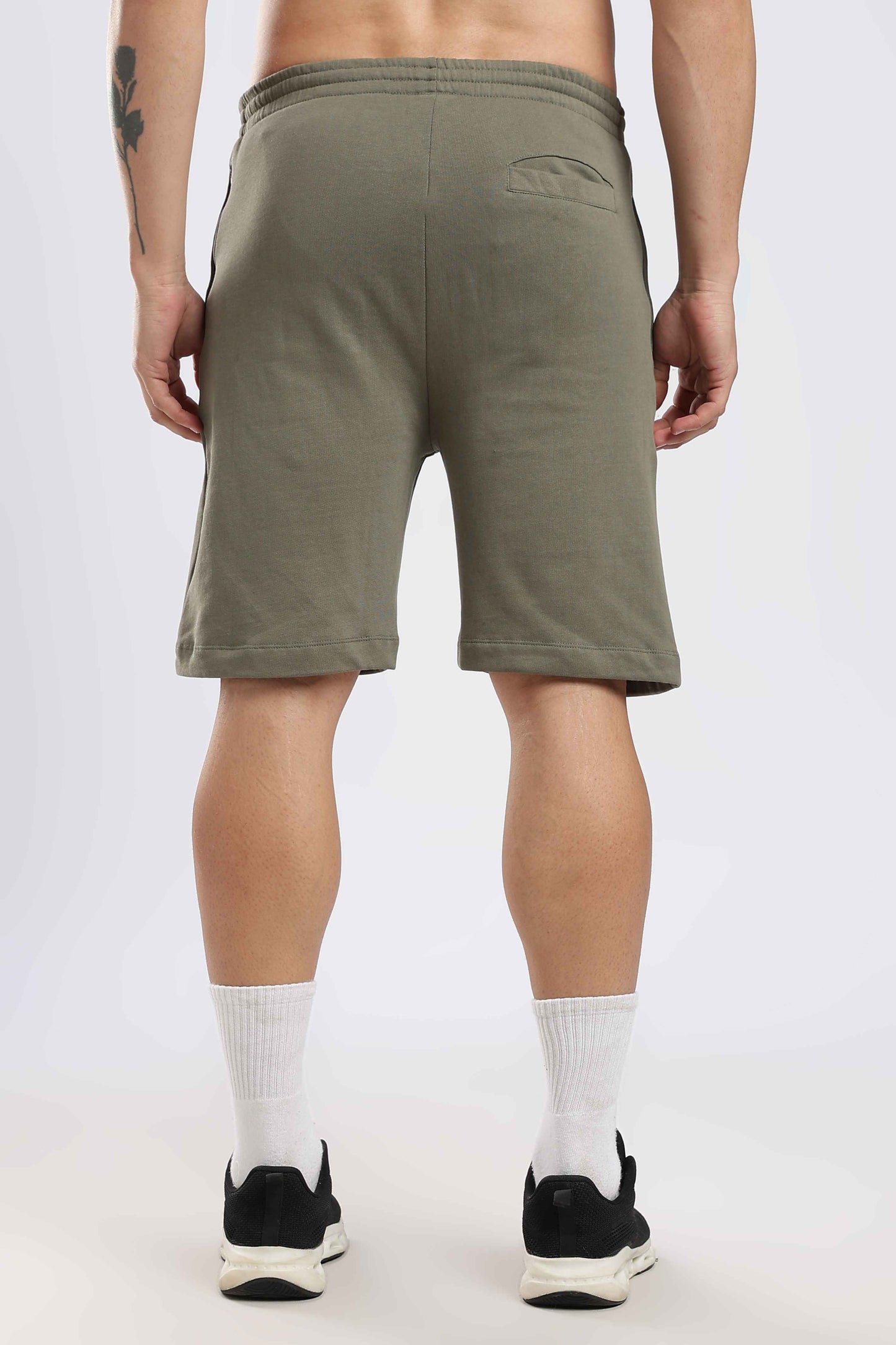 weekend-transit-shorts-heritage-olive