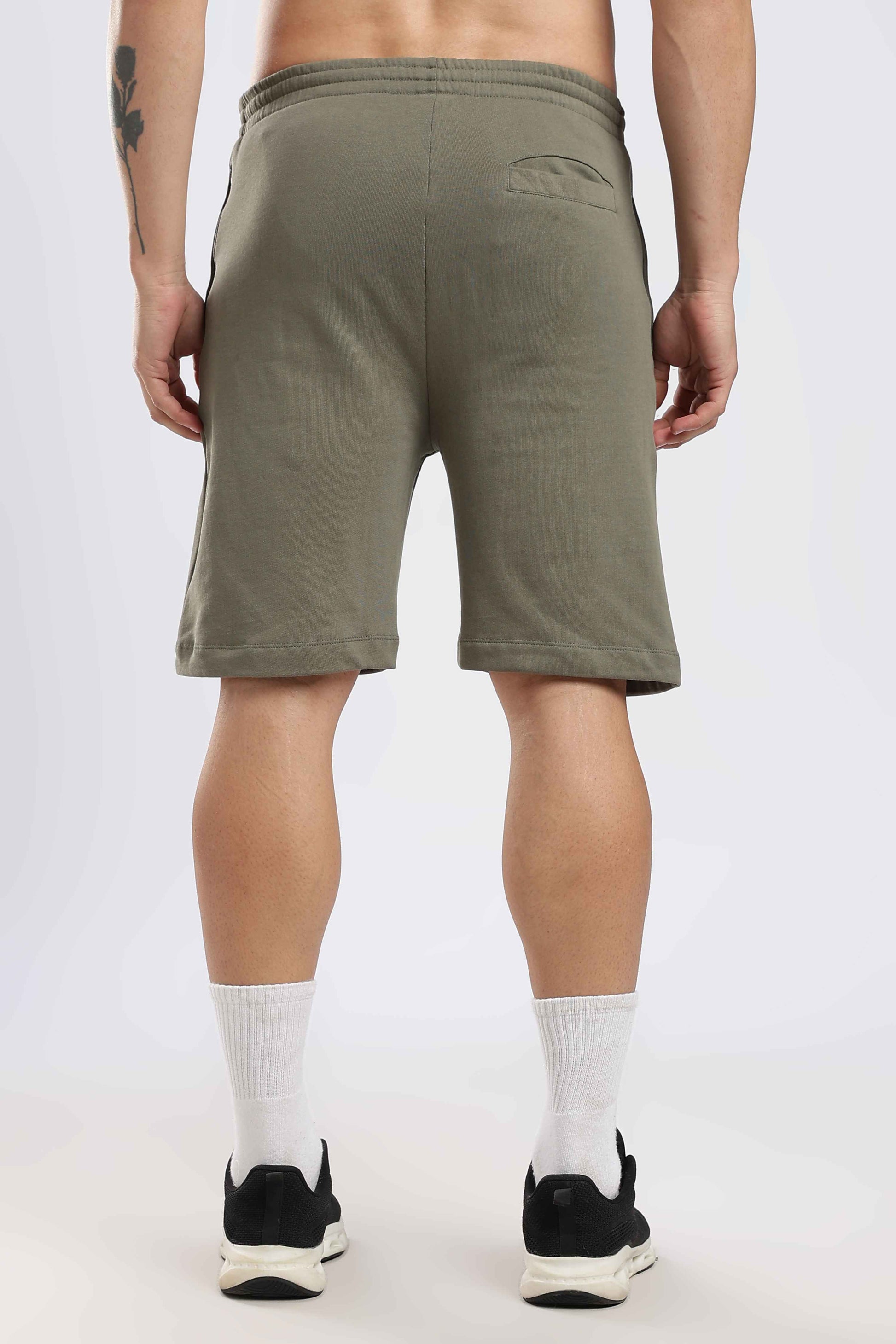 weekend-transit-shorts-heritage-olive