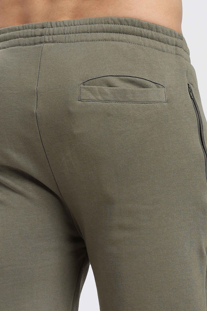weekend-transit-shorts-heritage-olive