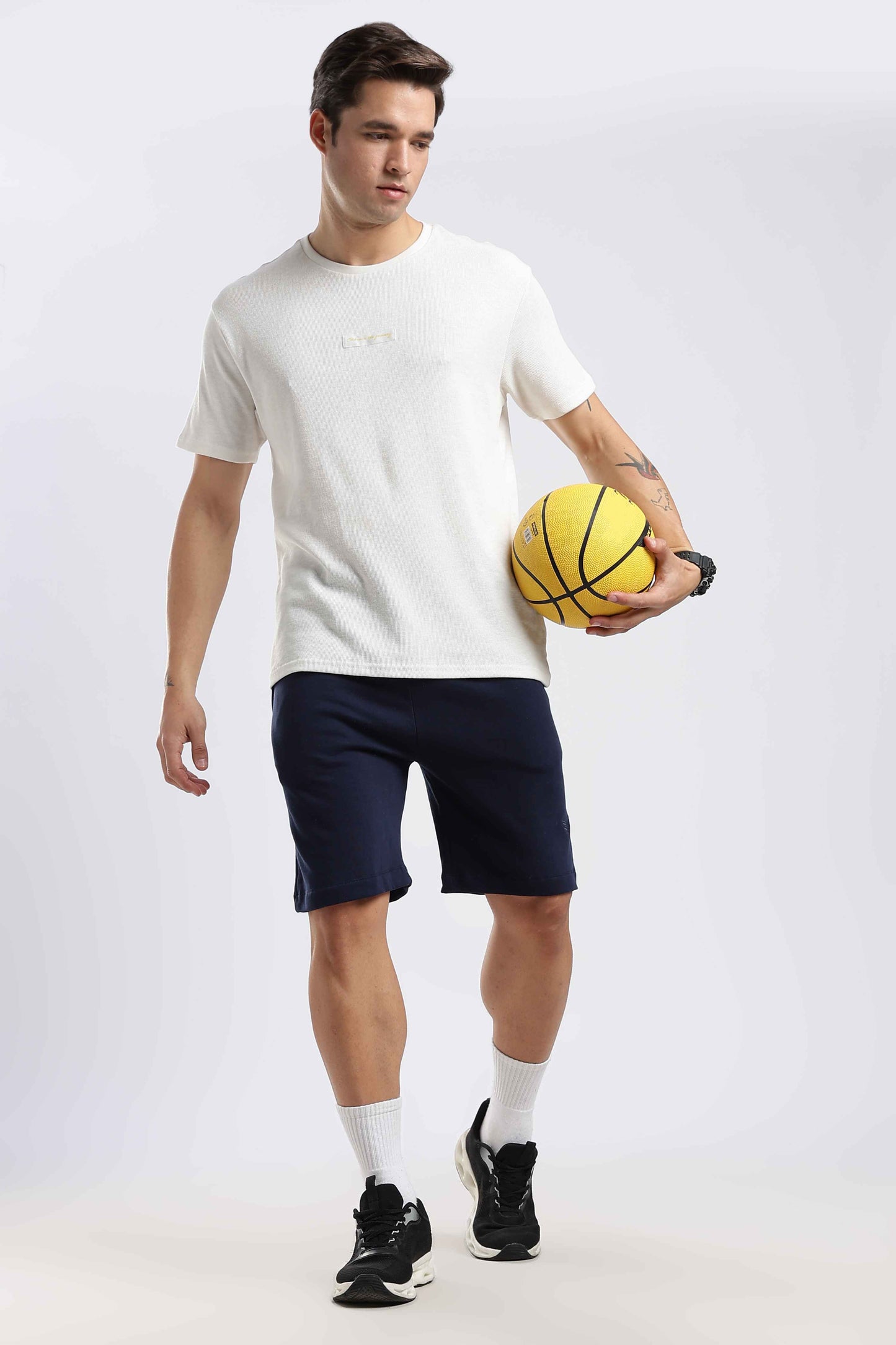 weekend-transit-shorts-midnight-navy