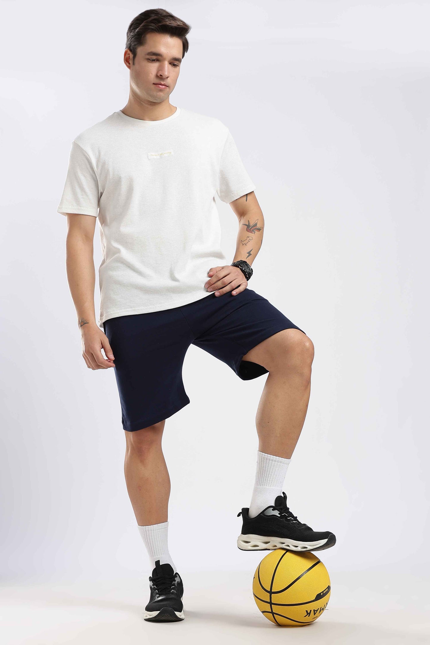 weekend-transit-shorts-midnight-navy