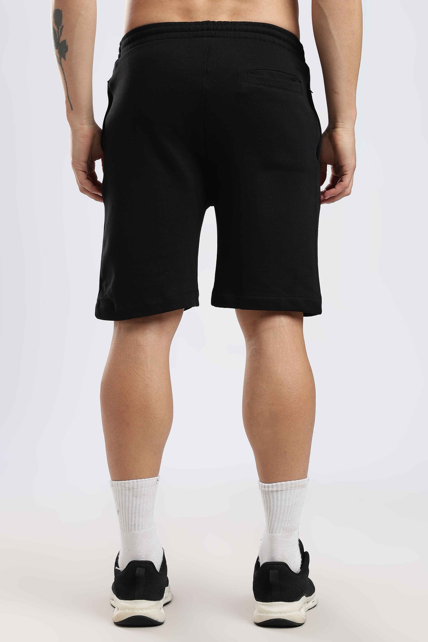 weekend-transit-shorts-onyx-black