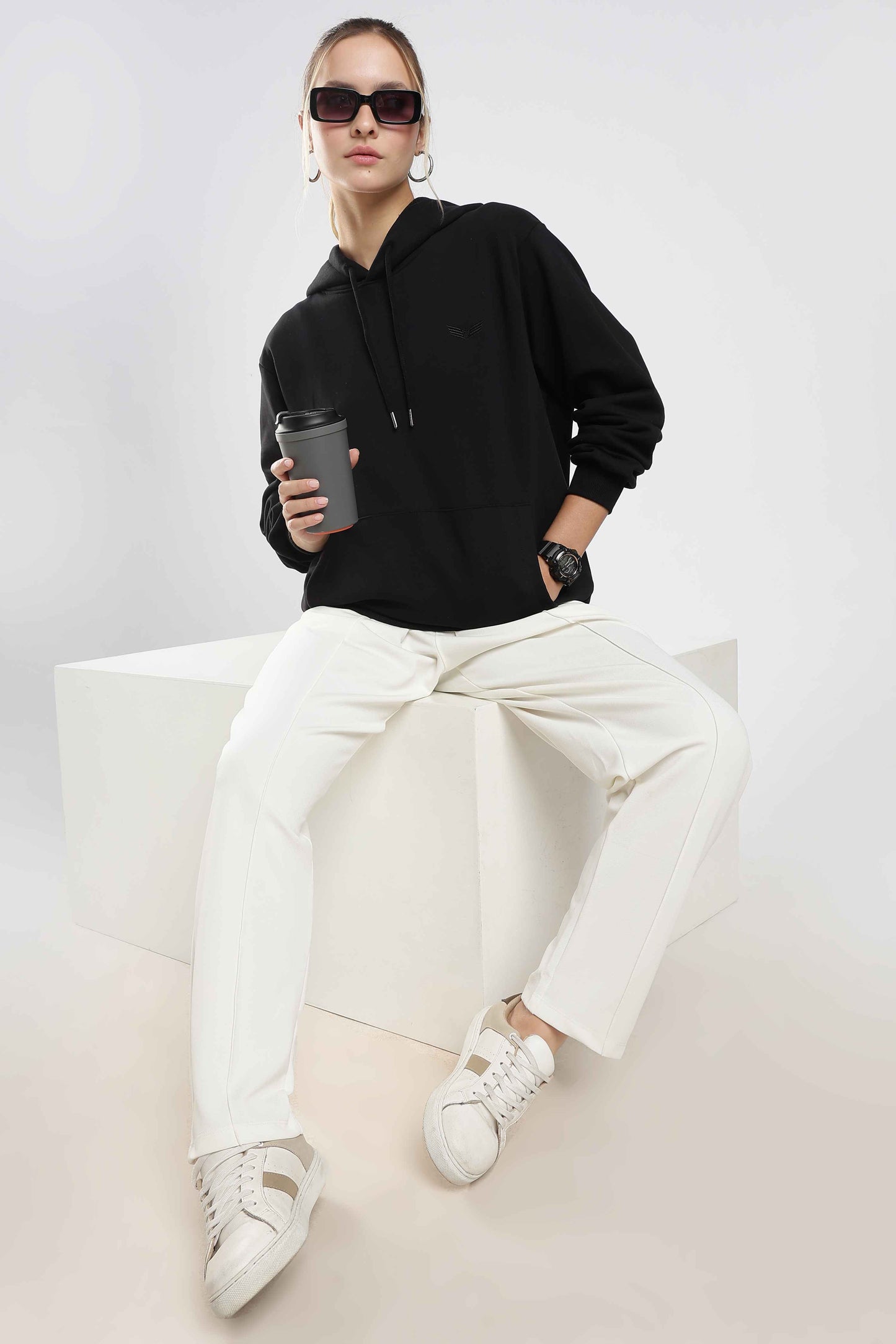 signature-gate-hoody-onyx-black